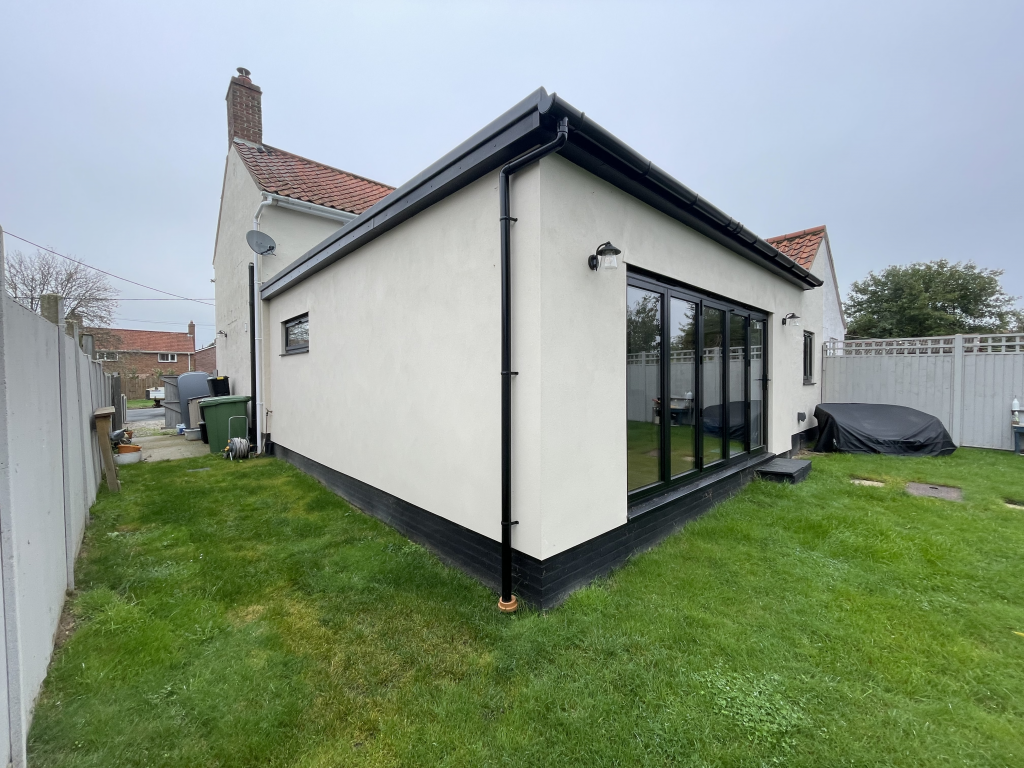 Single-Storey Extension for a Modern Kitchen and Dining
